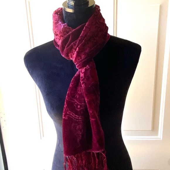 Gorgeous Cranberry Wine Colored Burn Out Scarf with Fringe - Picture 4 of 9